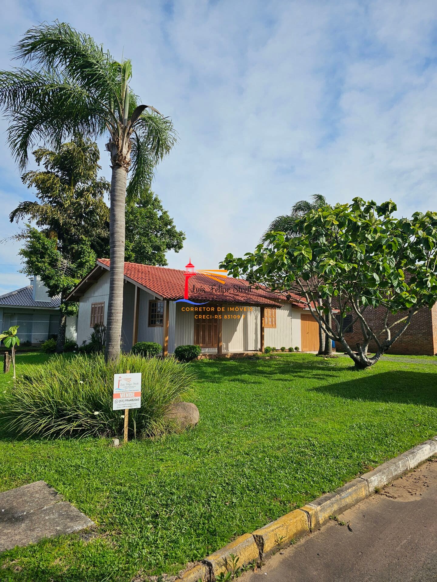 Casa à venda no centro de Pareci Novo/RS