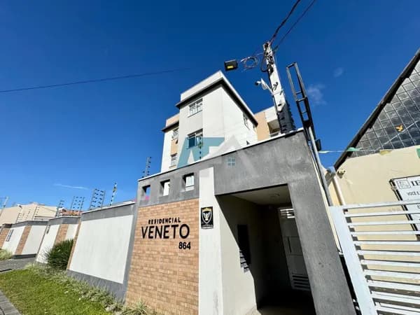 Apartamento Garden semimobiliado à venda no Cruzeiro em São José dos Pinhais
