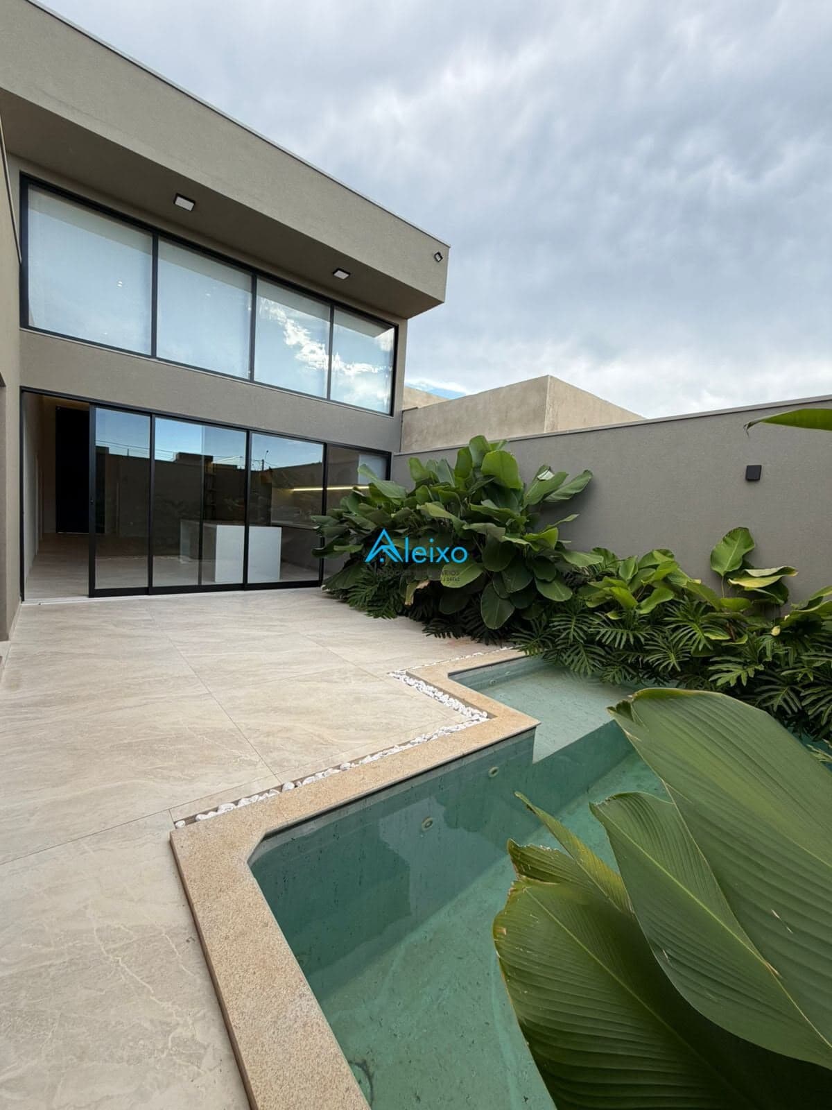 Casa em Condomínio Quinta do Lago II