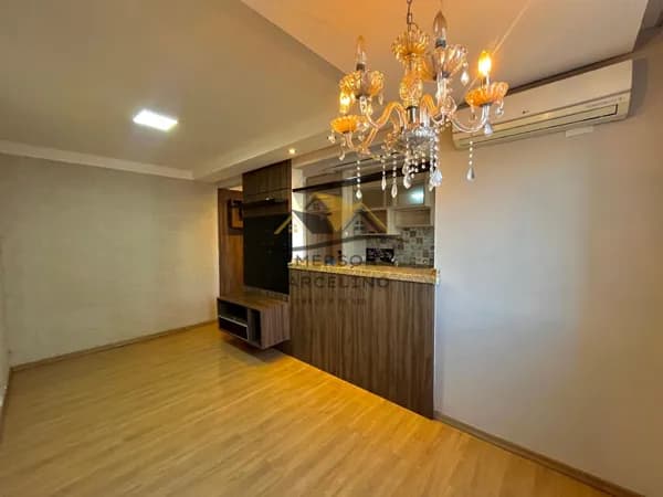 VENDO Apartamento Semi-Mobiliado na Região Leste