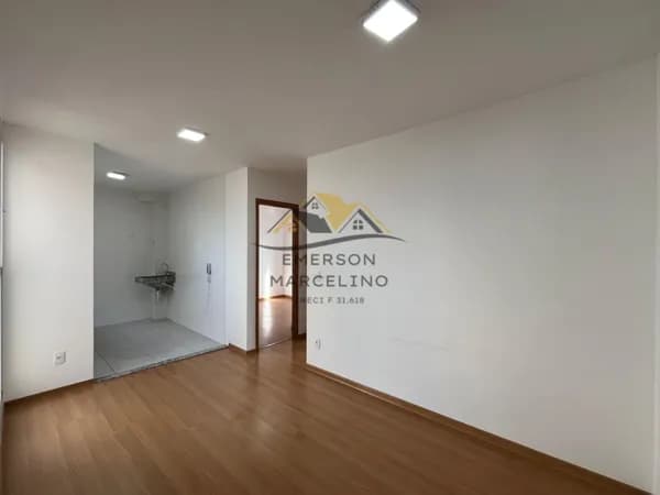 VENDO Apartamento com 2 Dormitórios na Região Leste