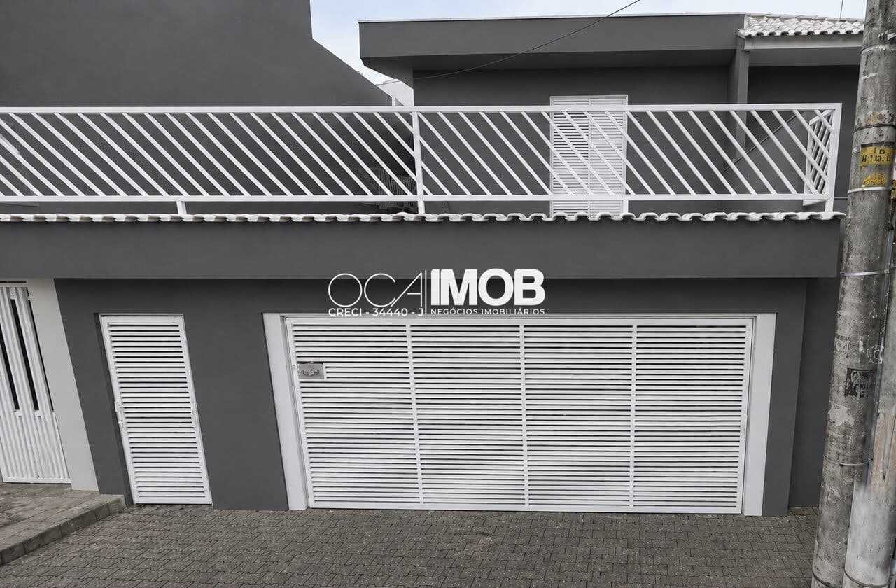 Sobrado à Venda em Santo André | 140m² | Área Gourmet | 2 Vagas