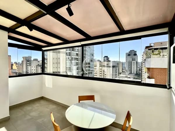 Apartamento Duplex com super terraço em andar alto
