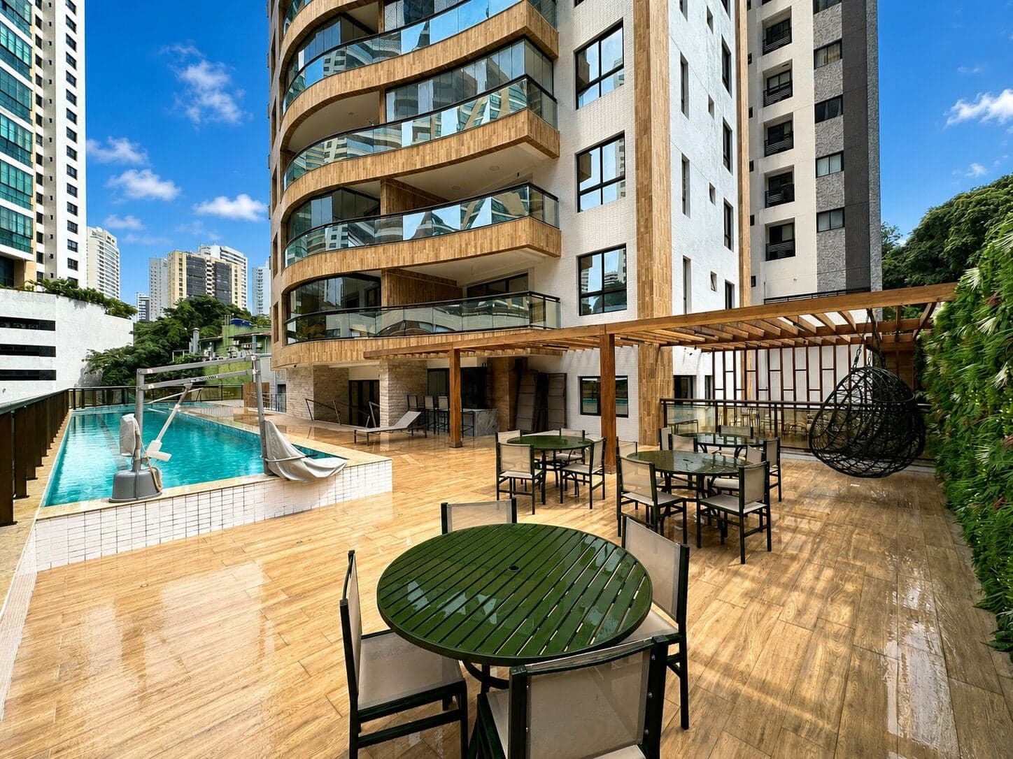 Aluguel de apartamento com três quartos, Haus Horto, Salvador-BA