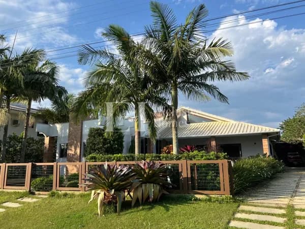 Casa Alto Padrão Condomínio Vila Suiça - Lagoa dos Esteves
