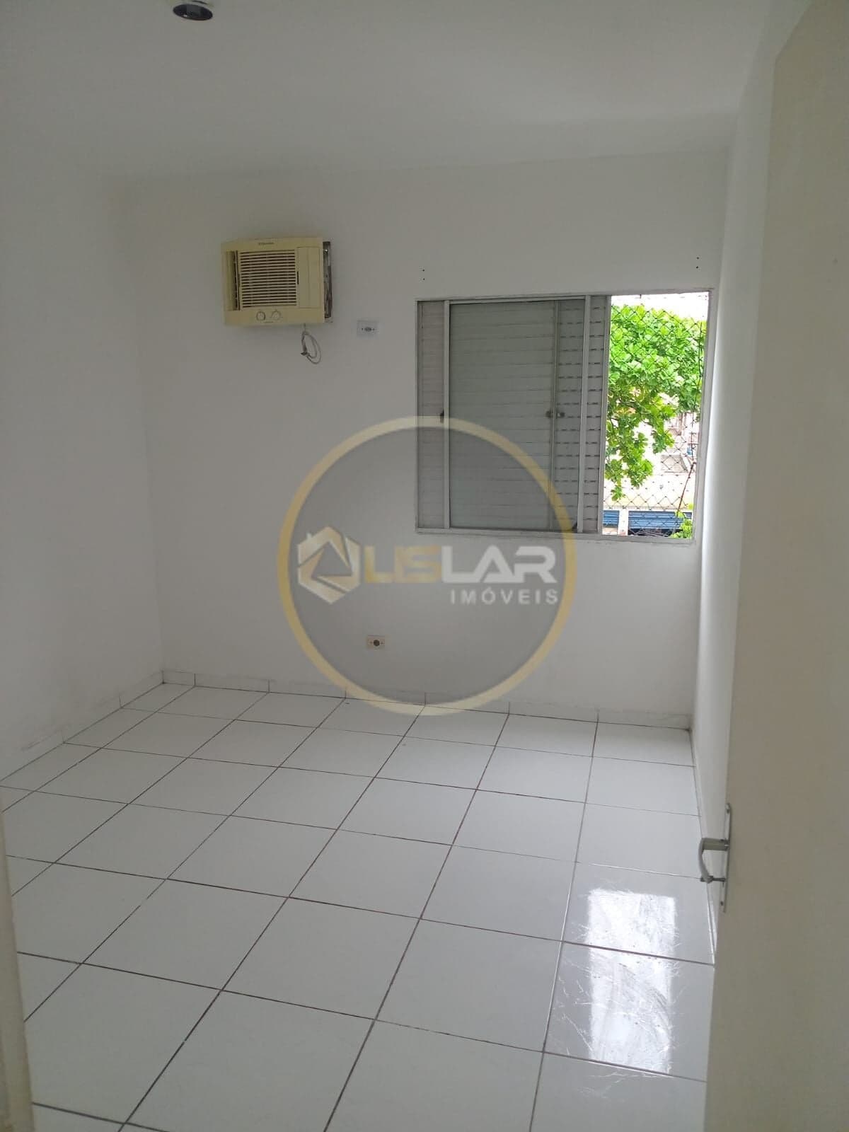 Apartamento em São Vicente - Cidade Naútica