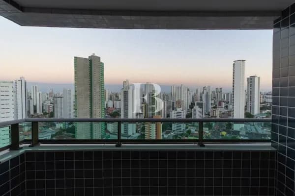 Apartamento espaçoso e completo na Torre: o lar perfeito para sua família! 97m² com 3 quartos