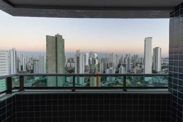 Apartamento espaçoso e completo na Torre: o lar perfeito para sua família! 97m² com 3 quartos