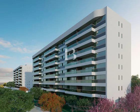 Apartamento com 3 suítes com 122 m² em Casa Forte com construção em Alto Padrão