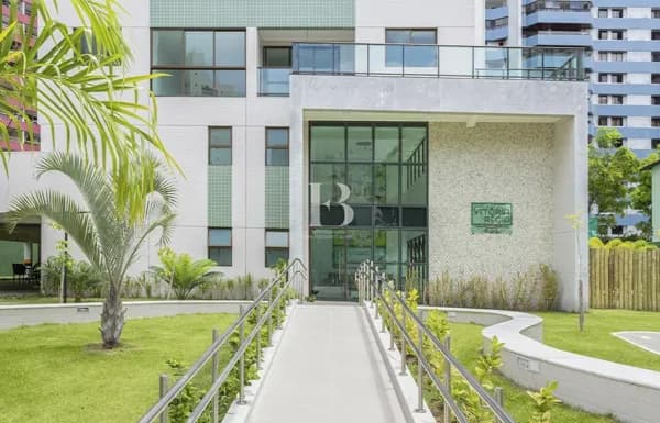 More na Praça de Casa Forte! Apartamento com 89m² com 3 quartos
