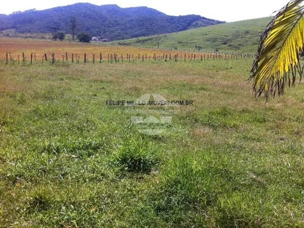 Fazenda/Sítios/Chácaras em Paulo Lopes - Paulo Lopes