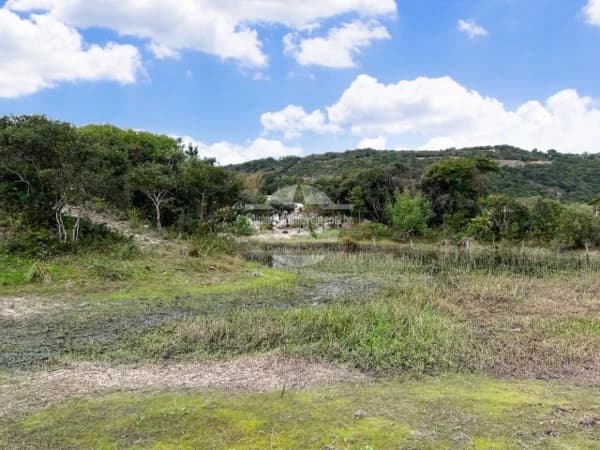 Lote/Terreno em Garopaba - Areias do Macacú