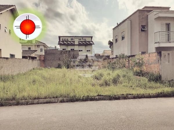 Lote/Terreno em Florianópolis - Campeche