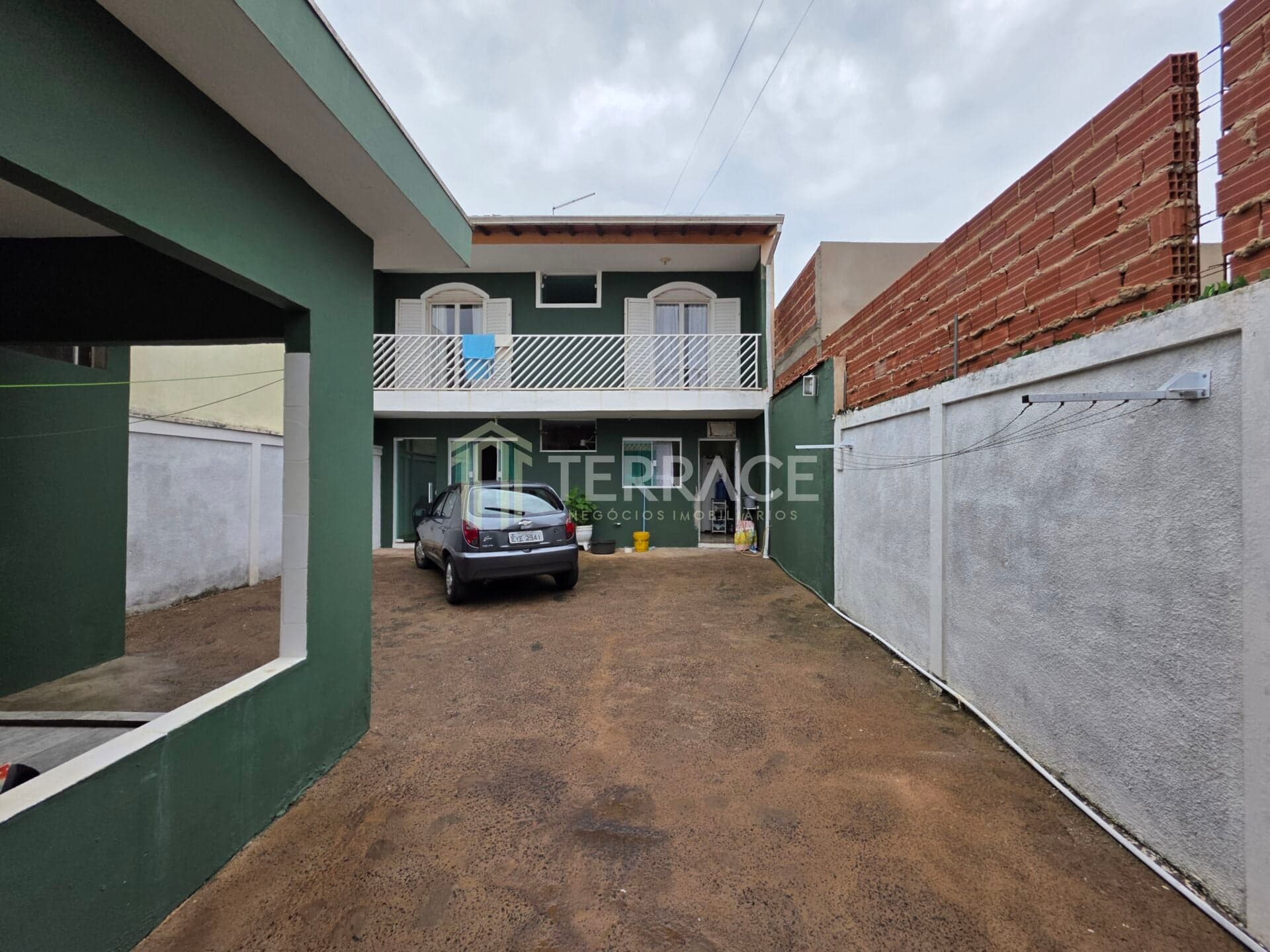 SOBRADO À VENDA NO PARQUE UNIVERSITÁRIO – RIO CLARO/SP