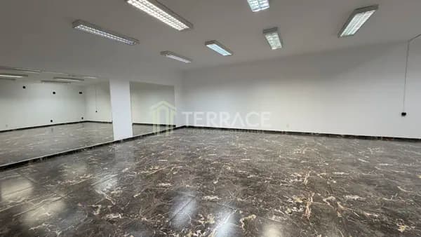 Sala Comercial para Locação - Espaço Amplo e Versátil para o Seu Negócio