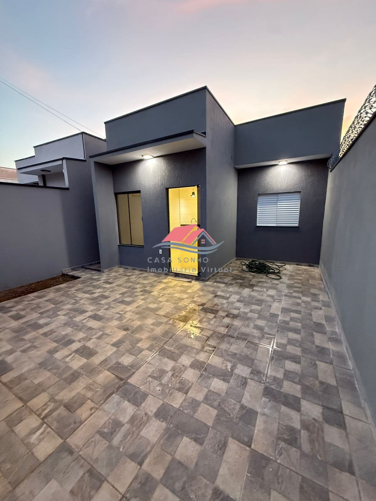 Vende-se Casa no Bairro IMPERIAL em Mogi Guaçu-SP.