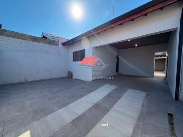 Vende-se Casa Padrão no Bairro: Itacolomy em Mogi Guaçu-SP.