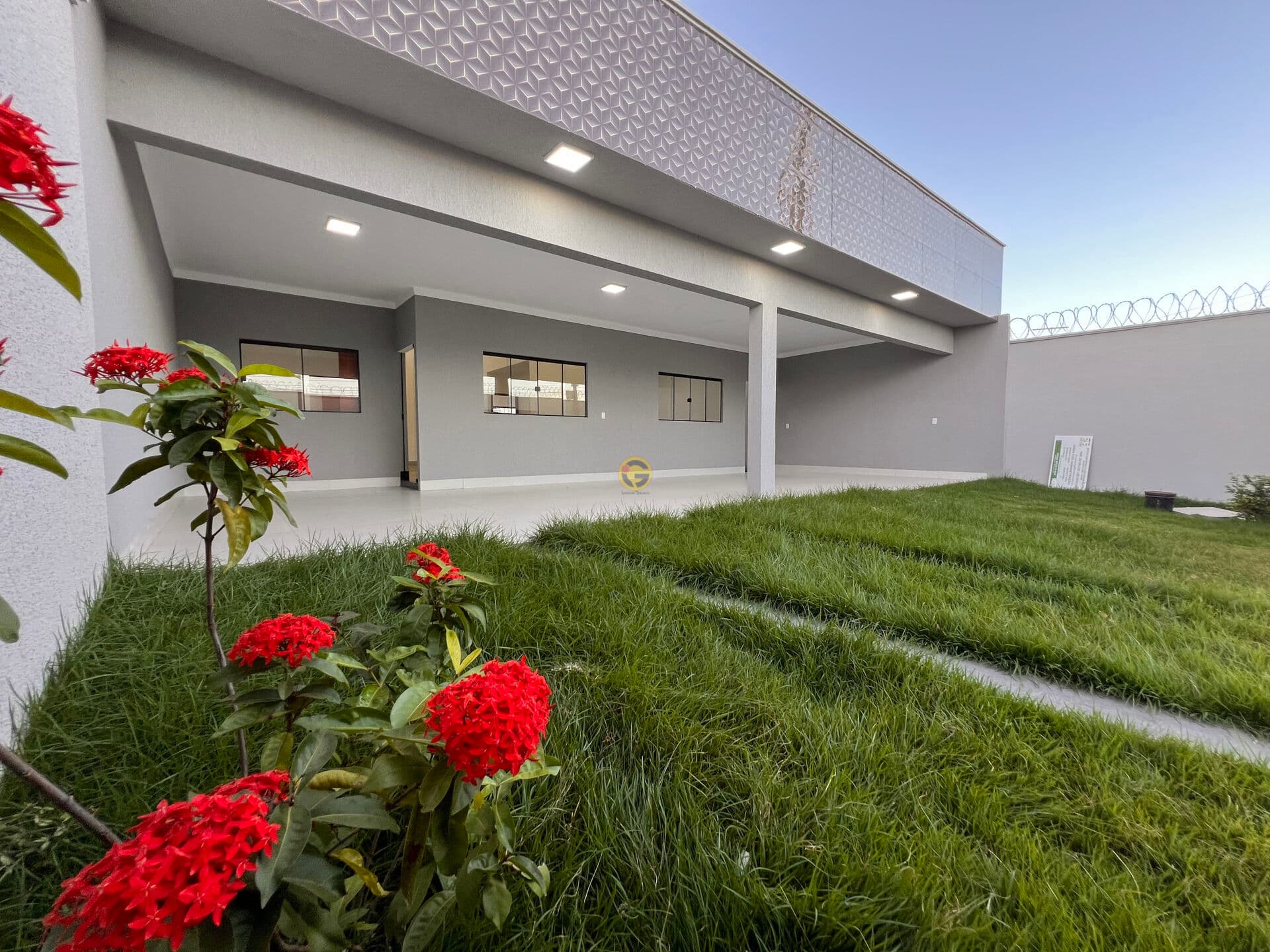 🏡✨ Simplesmente Completa! Casa Térrea em Lote Inteiro com Piscina, Varanda Gourmet e Projeto Exclusivo no Cidade Satélite São Luís – Aparecida de Goiânia/GO