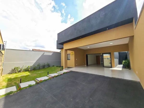 CASA COM HIDROMASSAGEM, ENERGIA SOLAR E ÁREA GOURMET NO JARDIM TROPICAL