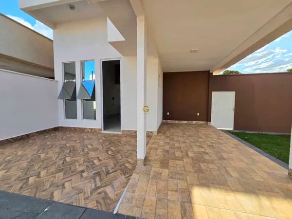 CASA DE CONDOMÍNIO À VENDA NA REGIÃO DO VILA BRASÍLIA, 3 QUARTOS, 2 SUÍTES, GOURMET E QUINTAL