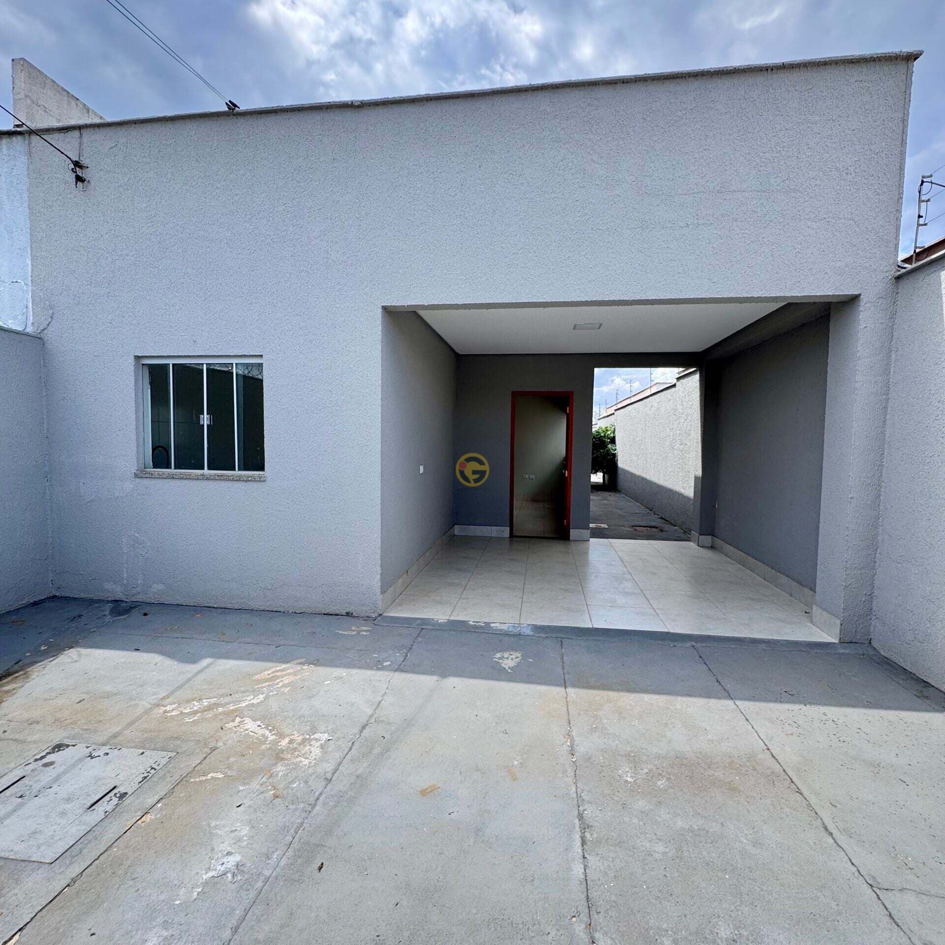CASA COM 3 QUARTOS COM PISCINA | BAIRRO INDEPENDÊNCIA | APARECIDA DE GOIANIA