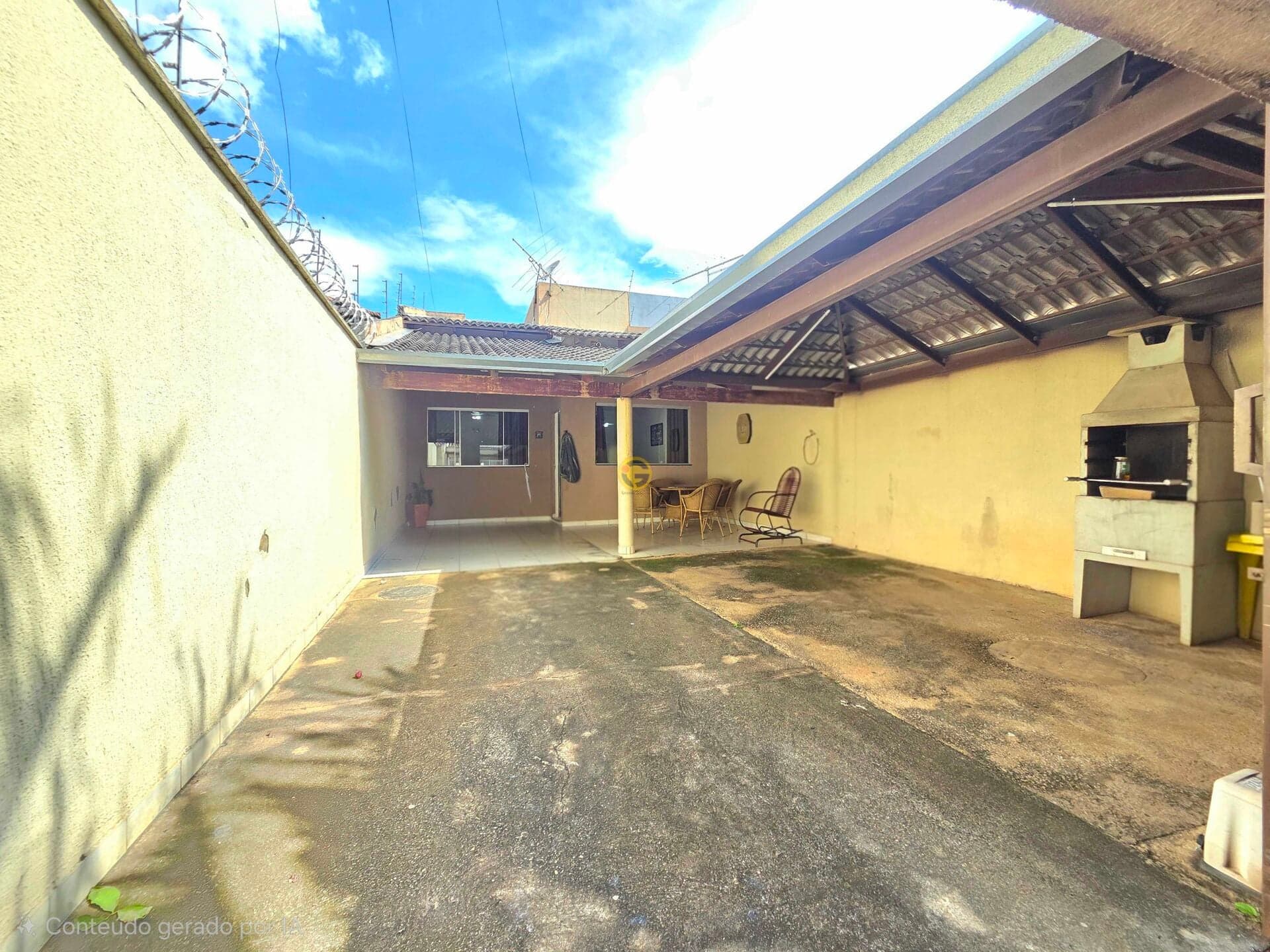 CASA À VENDA NO JARDIM MARIA INÊS, 4 QUARTOS, CHURRASQUEIRA, QUINTAL, APARECIDA DE GOIÂNIA GO