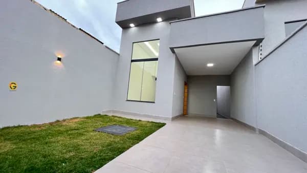 CASA ITAIPU 3 QUARTOS COM SUÍTE E ÁREA GOURMET COMPLETA À VENDA | PÉ DIREITO DUPLO | EXCELENTE LOCALIZAÇÃO