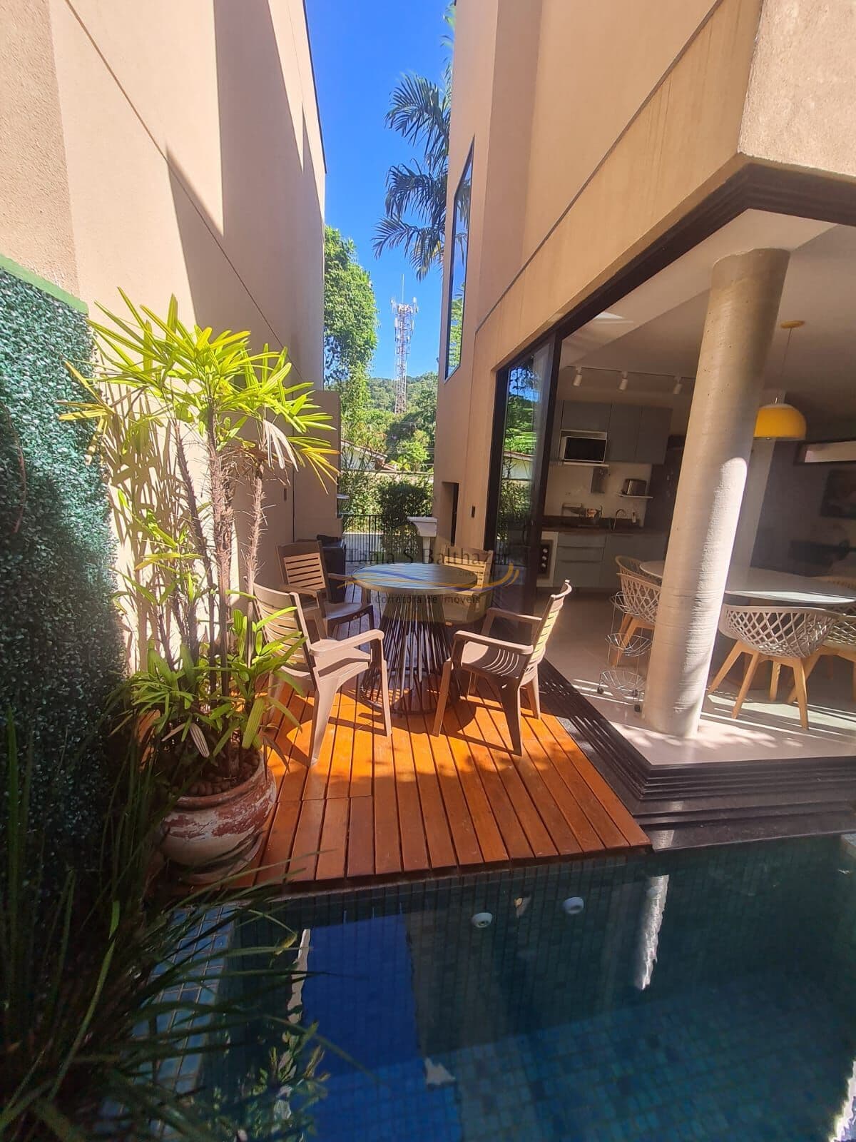 Casa Nova Alto Padrão - Próximo a Praia de Camburi, em São Sebastião / SP.