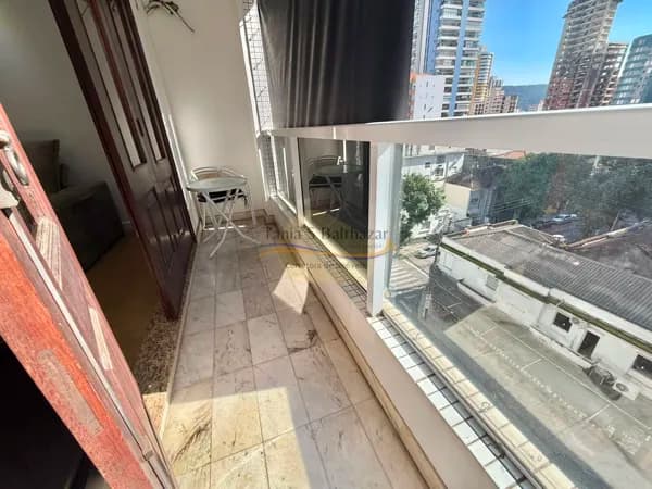 Ótimo Apartamento. Frente. Vista livre. Bairro Gonzaga, em Santos/SP