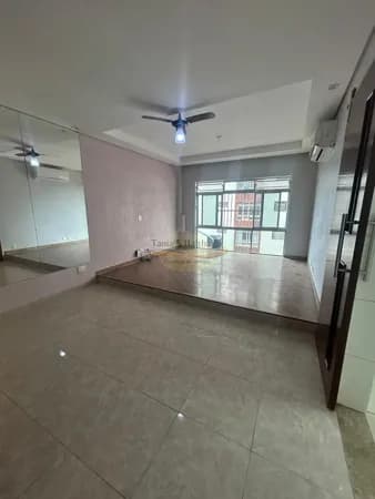 Apartamento 02 Dormitórios com Dependência - Santos/SP.