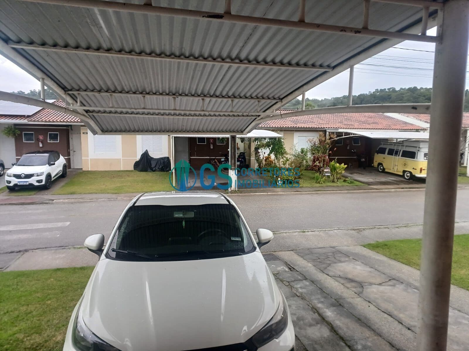 Casa 2 quartos semi-mobiliada no Condomínio Moradas II em Bela Vista