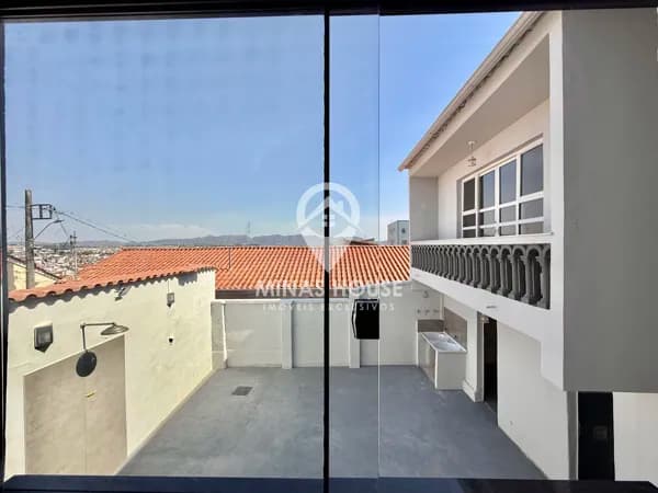Casa em Lavras - Centro