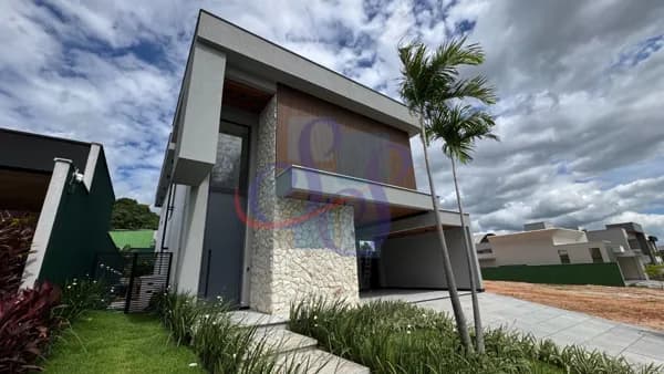Casa de alto padrão com 4 suítes no condomínio Vert - Eusébio!