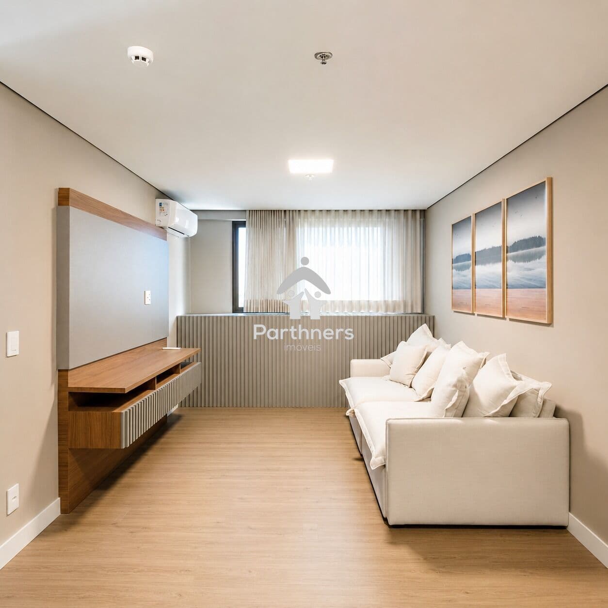 Charmoso Apartamento, 2 Quartos, 2 Suítes, 75,20 m2, Mobiliadada, Andar Alto, Quartos Reversíveis que podem se transformar em duas unidades independentes, com potencial para utilizar uma delas para locação/hotel, Lazer no Rooftop, no Estoril