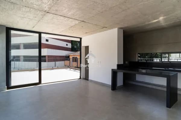 Charmosa Cobertura Linear 3 Quartos, 1 Suíte e 2 Semi-suítes, Closet, 207 m2, ótima iluminação natural, Vista 180º para a Mata do Mosteiro e o Luxemburgo, 3 Terraços, Lazer e Gourmet, no Luxemburgo - A alguns passos do Supermercados Verdemar, Sacolão e