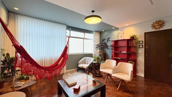 Charmoso Apto no Lourdes, 4 Quartos, 2 Suítes, 180m², Reformado e Decorado - A alguns Passos do Praça da Liberdade