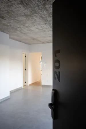Charmoso Apto Garden 3 Quartos, 1 Suíte e 2 Semi-suítes, Closet, 143 m2, Excelente Iluminação Natural, Lazer e Gourmet, no Luxemburgo - A alguns passos do Supermercados Verdemar, Sacolão e Drogaria Araújo