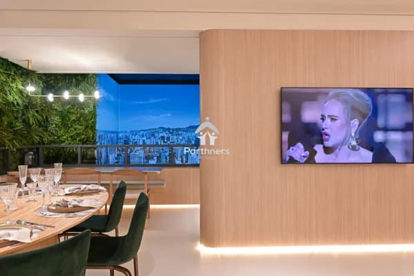 Maravilhoso Apartamento, 4 Quartos, 2 Suítes e 2 Semissuítes, 157,5m2, no Coração da Savassi