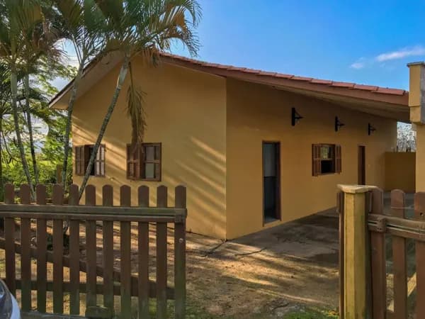 Casa Padrão para Aluguel em Costa da Lagoa Jaguaruna-SC
