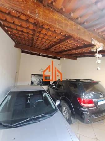 Casa em Passos - Jardim Canadá