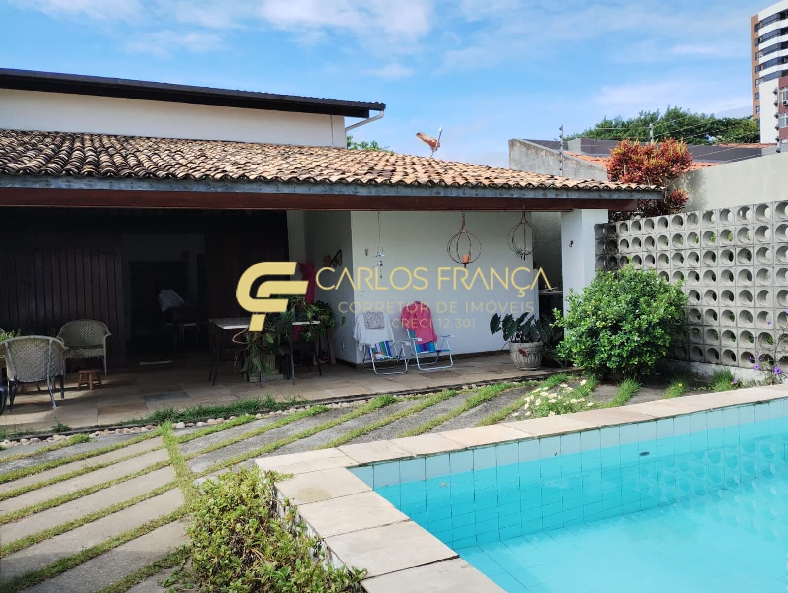 Casa com 4 quartos, com 2 suítes à venda, 167 m² por R$ 1.500.000,00 - Pituba