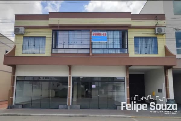 UM IMÓVEL. DUAS FONTES DE RENDA. O MELHOR ENDEREÇO COMERCIAL DE TAIÓ