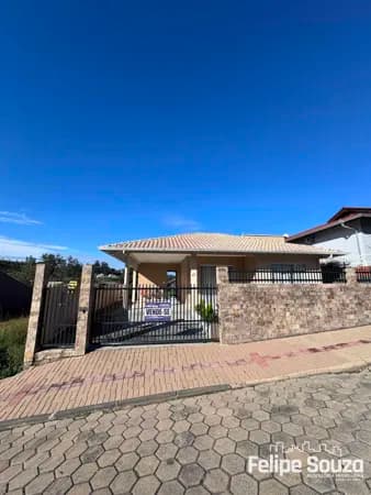 CASA EM ESTILO BANGALÔ – TERRENO AMPLO E EXCELENTE LOCALIZAÇÃO – VICTOR KONDER – TAIÓ/SC