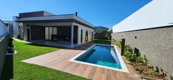 🏡 CASA TÉRREA DE ALTO PADRÃO À VENDA EM CONDOMÍNIO FECHADO EM ATIBAIA/SP