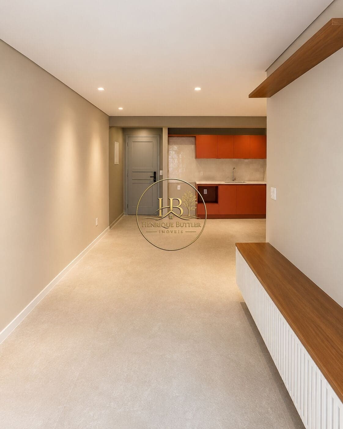🏙️ APARTAMENTO COM VARANDA TOTALMENTE REFORMADO À VENDA EM PINHEIROS – SÃO PAULO