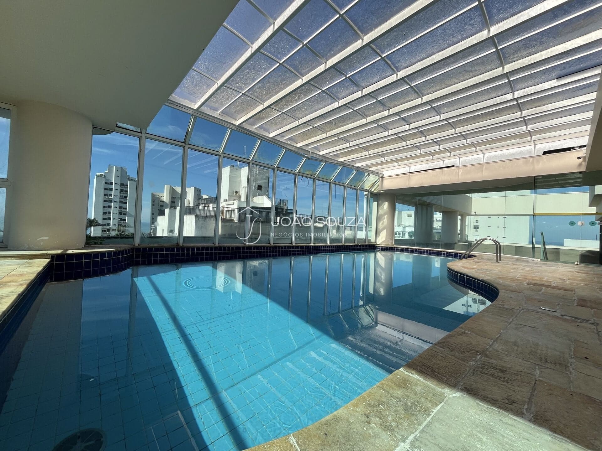 Flat em Guarujá - Pitangueiras
