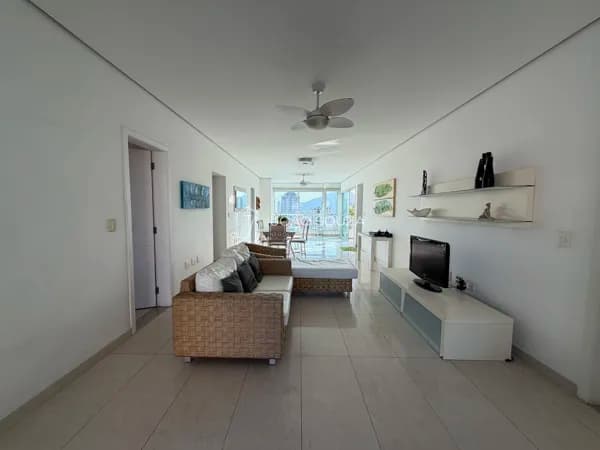 Apartamento em Guarujá - Enseada