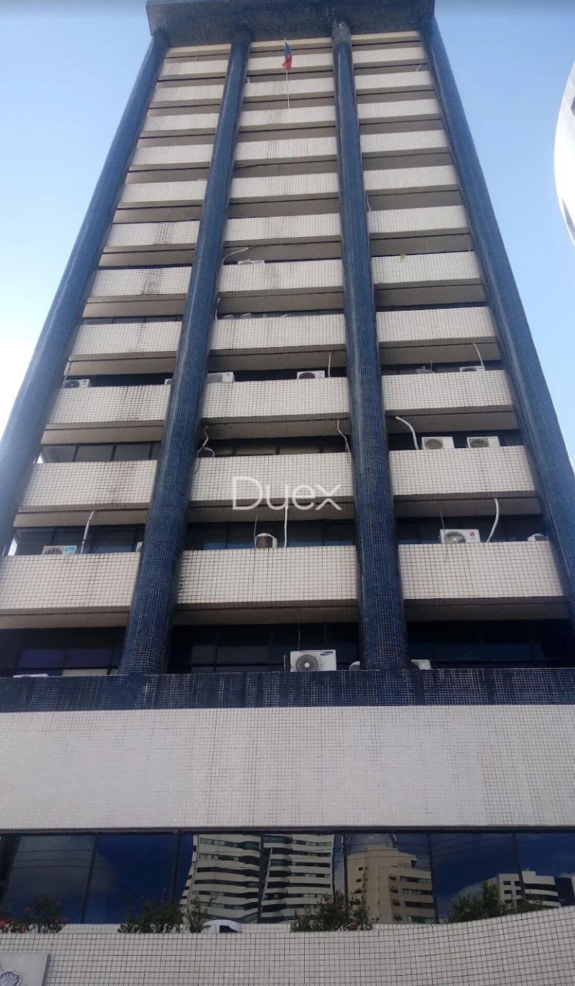 Sala comercial Padrão - R$ 3.433,86 com todas as Taxas inclusas.