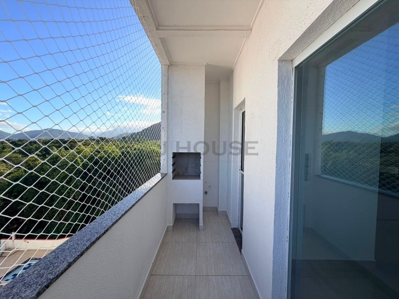 Apartamento á venda - Pereque-Açu