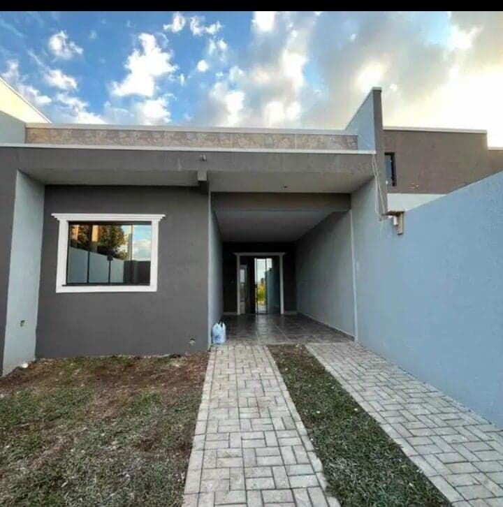 Casa em Araucária - Costeira